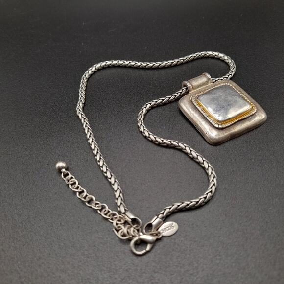 Chico's Silver Tone Pendant Necklace, Twisted Rope Chain, 20 1/2 Inches - Picture 5 of 10